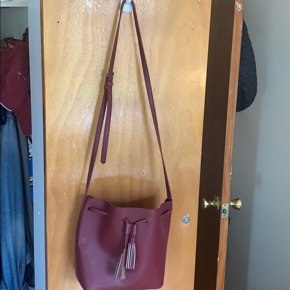 JCREW - Burgundy bucket bag